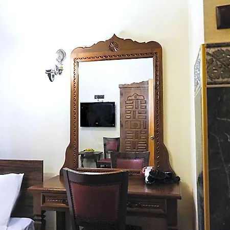 Le Antique 1892